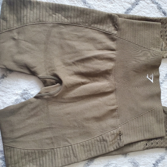 SOLD****GYMSHARK Olive Green Energy Seamless - Picture 8 of 8
